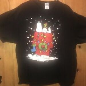 Peanuts Snoopy Charlie Brown Tee